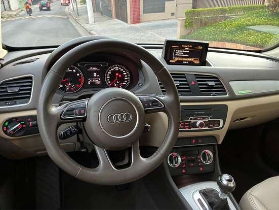 AUDI-Q3-2014