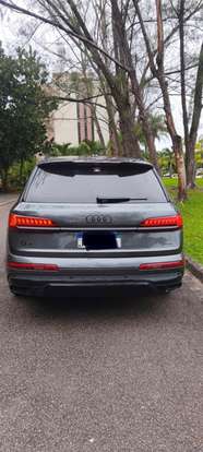 AUDI-Q7-2020