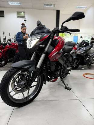 BAJAJ-DOMINAR 200-2025