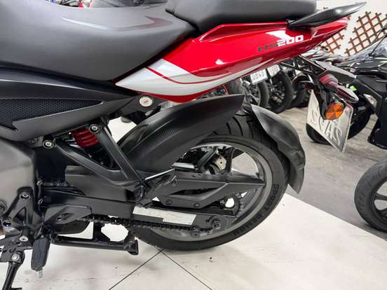 BAJAJ-DOMINAR 200 BAJAJ-DOMINAR 200-2025