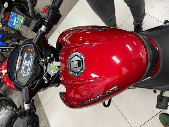 BAJAJ-DOMINAR 200-2025