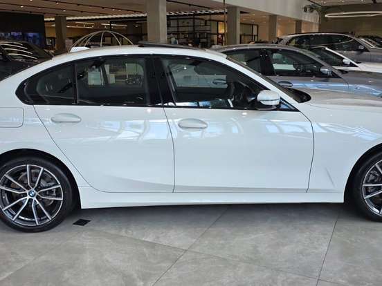 BMW-320i-2.0 16V TURBO FLEX SPORT GP AUTOMÁTICO BMW-320i-2025