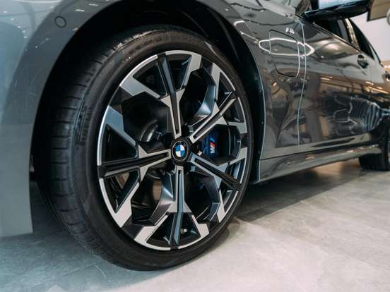 BMW-330e-2.0 16V TURBO HÍBRIDO M SPORT AUTOMÁTICO BMW-330e-2025