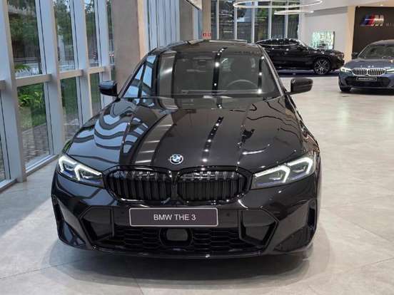 BMW-330e-2025