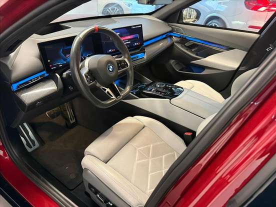 BMW-i5-ELÉTRICO XDRIVE60 M SPORT BMW-i5-2024