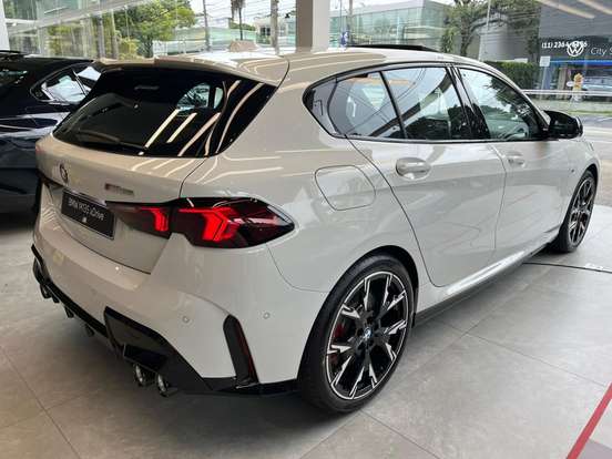 BMW-M 135i-2.0 16V TURBO GASOLINA XDRIVE STEPTRONIC BMW-M 135i-2026