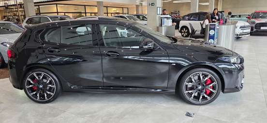 BMW-M 135i-2.0 16V TURBO GASOLINA XDRIVE STEPTRONIC BMW-M 135i-2025