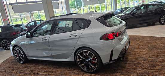 BMW-M 135i-2.0 16V TURBO GASOLINA XDRIVE STEPTRONIC BMW-M 135i-2025