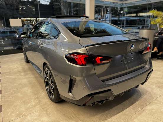 BMW-M 235i-2025