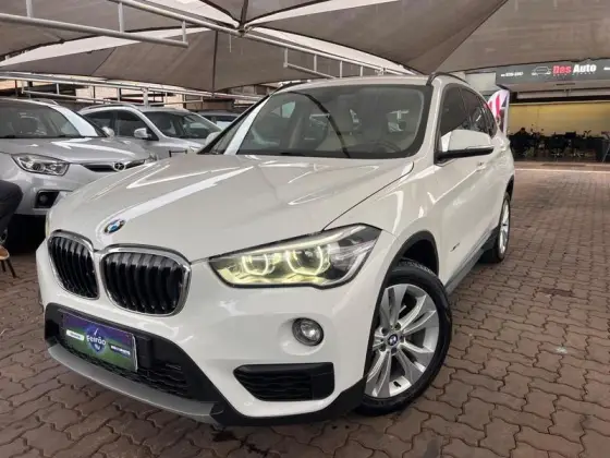 BMW X1 2.0 16V TURBO ACTIVEFLEX SDRIVE20I 4P AUTOMÁTICO BMW X1 2.0 16V TURBO ACTIVEFLEX SDRIVE20I 4P AUTOMÁTICO