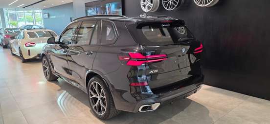 BMW-X5-2025
