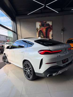 BMW-X6-2022