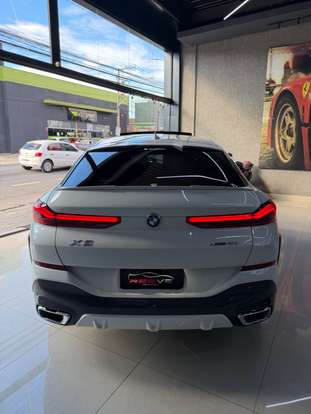BMW-X6-2022