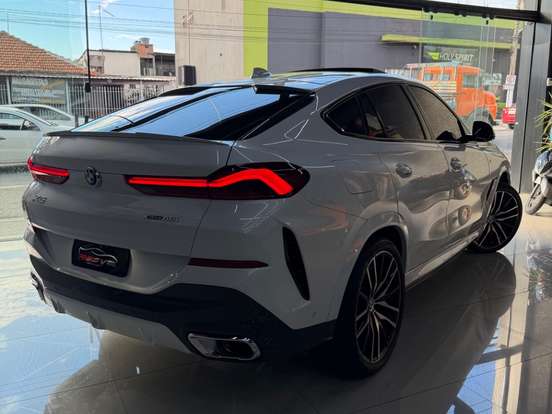 BMW-X6-3.0 TWINPOWER GASOLINA XDRIVE40I M SPORT AUTOMÁTICO BMW-X6-2022