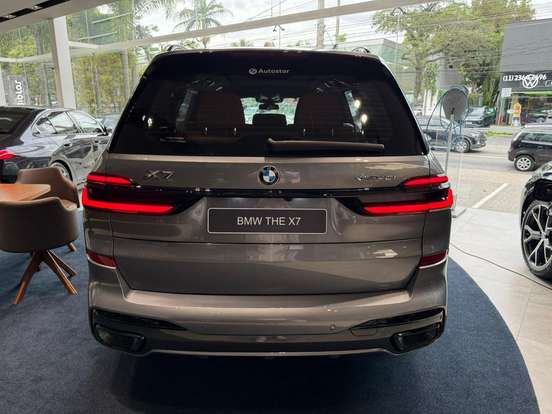 BMW-X7-3.0 TWINPOWER GASOLINA XDRIVE40I M SPORT STEPTRONIC BMW-X7-2025