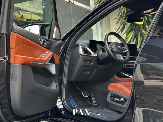 BMW-X7-4.4 V8 GASOLINA M60i STEPTRONIC BMW-X7-2024