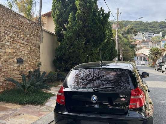 BMW-118i-2.0 TOP HATCH 16V GASOLINA 4P AUTOMÁTICO BMW-118i-2009