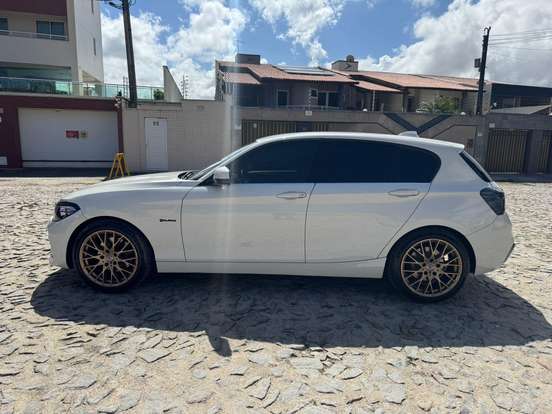 BMW-120i-2.0 16V SPORT ACTIVEFLEX 4P AUTOMÁTICO BMW-120i-2015