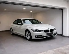 BMW 320i 2.0 16V TURBO GASOLINA 4P AUTOMÁTICO BMW 320i 2.0 16V TURBO GASOLINA 4P AUTOMÁTICO