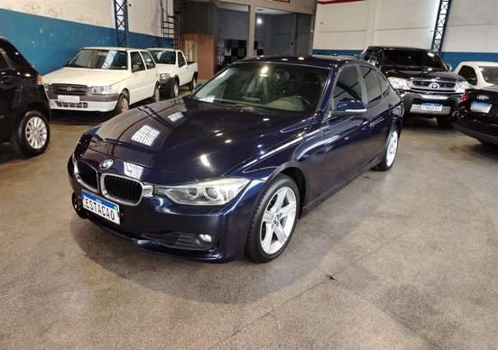 BMW-320i-2013