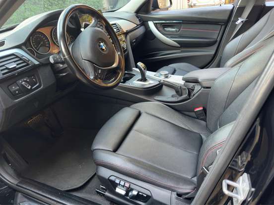 BMW-320i-2.0 SPORT 16V TURBO ACTIVE FLEX 4P AUTOMÁTICO BMW-320i-2018