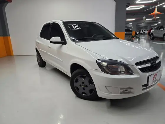 CHEVROLET CELTA 1.0 MPFI LT 8V FLEX 4P MANUAL CHEVROLET CELTA 1.0 MPFI LT 8V FLEX 4P MANUAL