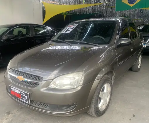 CHEVROLET CLASSIC 1.0 MPFI ADVANTAGE 8V FLEX 4P MANUAL CHEVROLET CLASSIC 1.0 MPFI ADVANTAGE 8V FLEX 4P MANUAL