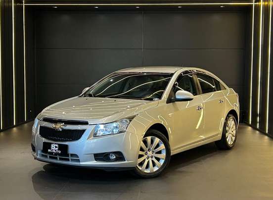 CHEVROLET-CRUZE-2013
