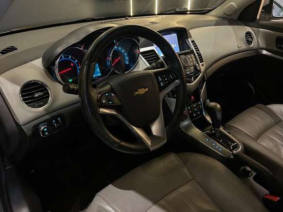 CHEVROLET-CRUZE-2013