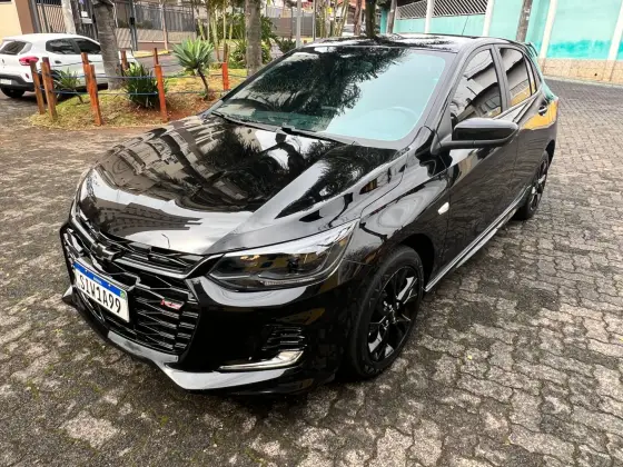 CHEVROLET ONIX 1.0 TURBO FLEX RS AUTOMÁTICO CHEVROLET ONIX 1.0 TURBO FLEX RS AUTOMÁTICO