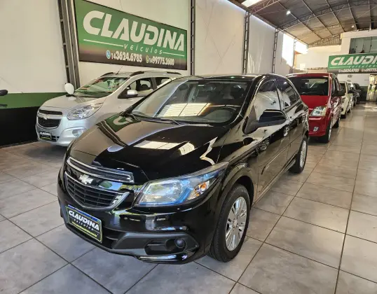 CHEVROLET ONIX 1.4 MPFI LT 8V FLEX 4P MANUAL CHEVROLET ONIX 1.4 MPFI LT 8V FLEX 4P MANUAL