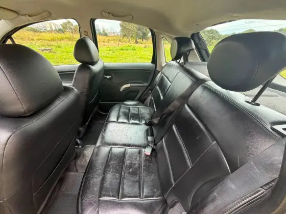 CITROËN C3 1.4 I GLX 8V FLEX 4P MANUAL