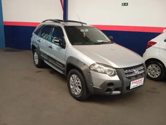 FIAT PALIO 1.8 MPI ADVENTURE WEEKEND 8V FLEX 4P MANUAL FIAT PALIO 1.8 MPI ADVENTURE WEEKEND 8V FLEX 4P MANUAL