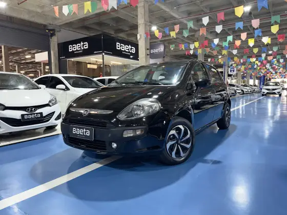 FIAT PUNTO 1.4 ATTRACTIVE 8V FLEX 4P MANUAL FIAT PUNTO 1.4 ATTRACTIVE 8V FLEX 4P MANUAL