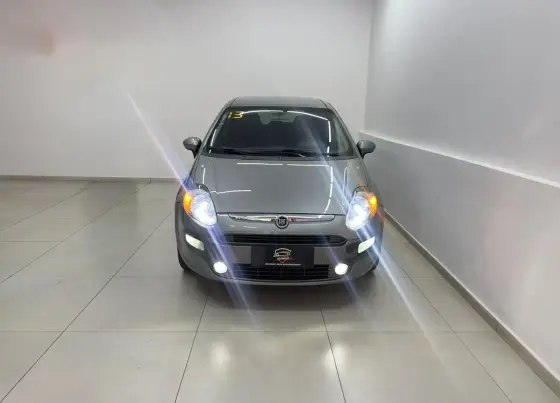 FIAT PUNTO 1.6 ESSENCE 16V FLEX 4P MANUAL