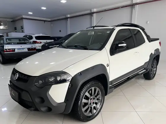 FIAT STRADA 1.8 MPI ADVENTURE CD 16V FLEX 3P MANUAL FIAT STRADA 1.8 MPI ADVENTURE CD 16V FLEX 3P MANUAL