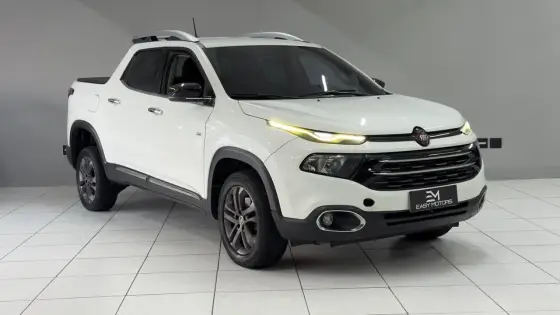 FIAT TORO 2.4 16V MULTIAIR FLEX VOLCANO AT9 FIAT TORO 2.4 16V MULTIAIR FLEX VOLCANO AT9