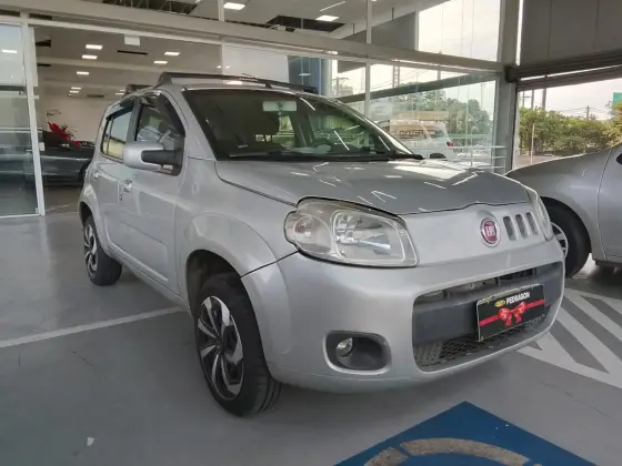 FIAT UNO 1.0 EVO VIVACE 8V FLEX 4P MANUAL FIAT UNO 1.0 EVO VIVACE 8V FLEX 4P MANUAL