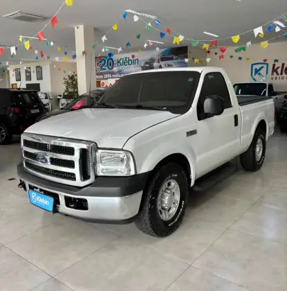 FORD F-250 3.9 XLT MAX POWER 4X2 CS DIESEL 2P MANUAL FORD F-250 3.9 XLT MAX POWER 4X2 CS DIESEL 2P MANUAL