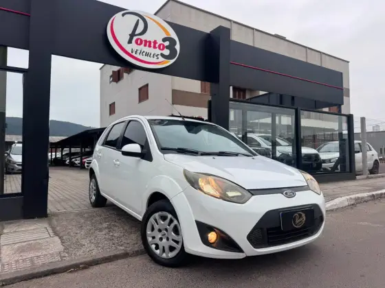 FORD FIESTA 1.6 ROCAM HATCH 8V FLEX 4P MANUAL FORD FIESTA 1.6 ROCAM HATCH 8V FLEX 4P MANUAL
