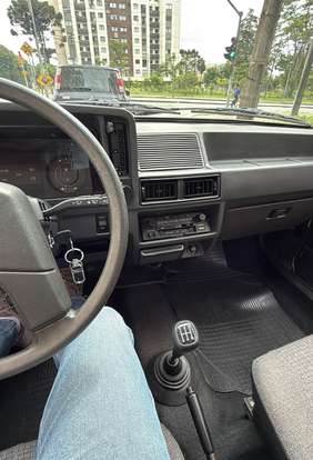 FORD-ESCORT-1984