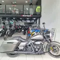 HARLEY-DAVIDSON ROAD KING CLASSIC HARLEY-DAVIDSON ROAD KING CLASSIC