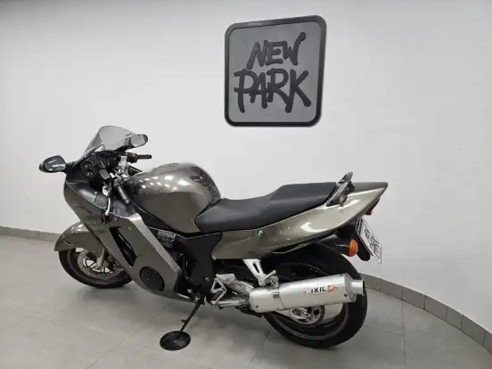 HONDA-CBR 1100XX SUPER BLACKBIRD HONDA-CBR 1100XX SUPER BLACKBIRD-1998