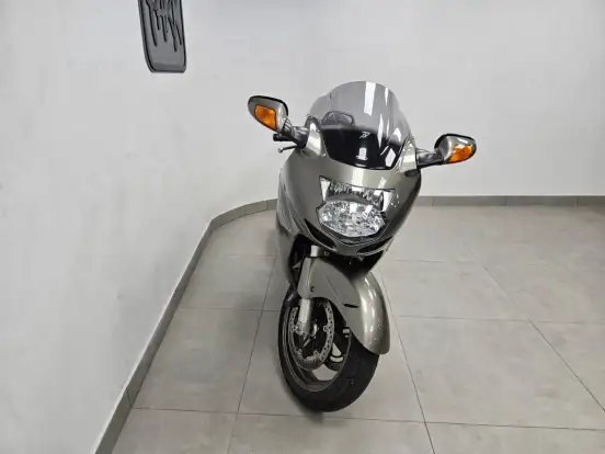 HONDA-CBR 1100XX SUPER BLACKBIRD HONDA-CBR 1100XX SUPER BLACKBIRD-1998
