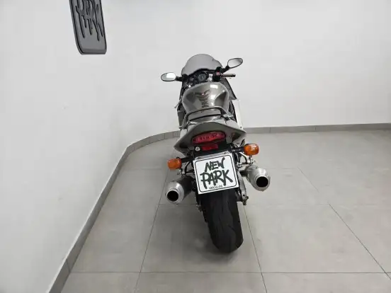 HONDA-CBR 1100XX SUPER BLACKBIRD HONDA-CBR 1100XX SUPER BLACKBIRD-1998