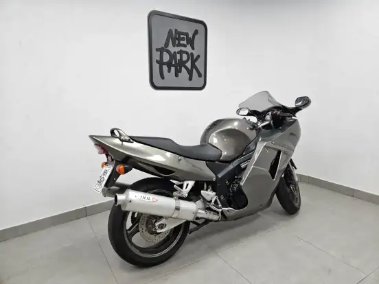 HONDA-CBR 1100XX SUPER BLACKBIRD HONDA-CBR 1100XX SUPER BLACKBIRD-1998
