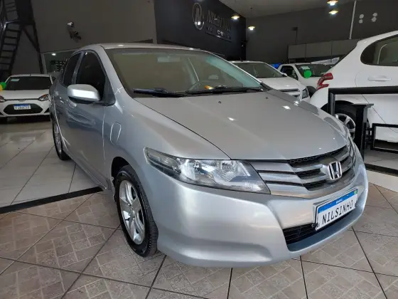 HONDA CITY 1.5 LX 16V FLEX 4P MANUAL HONDA CITY 1.5 LX 16V FLEX 4P MANUAL
