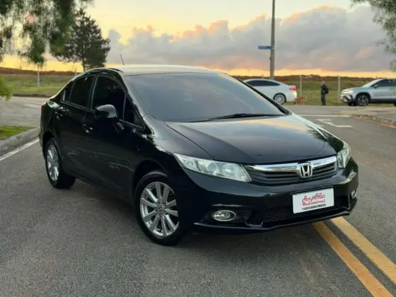 HONDA CIVIC 1.8 LXS 16V FLEX 4P AUTOMÁTICO