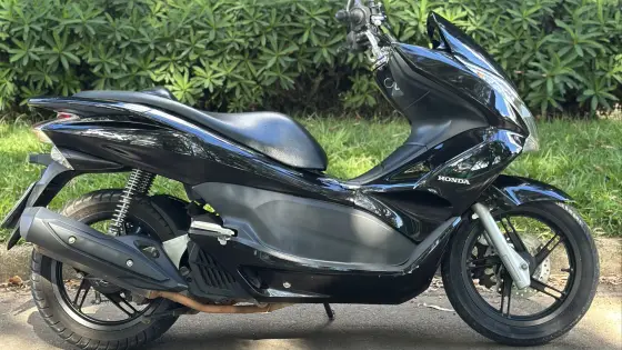 HONDA PCX DLX HONDA PCX DLX