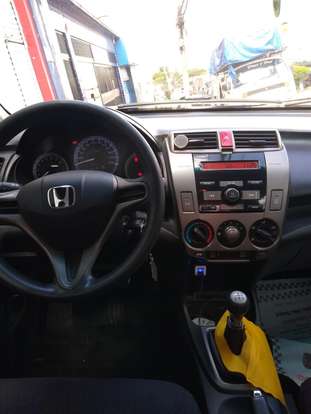 HONDA-CITY-1.5 LX 16V FLEX 4P MANUAL HONDA-CITY-2012